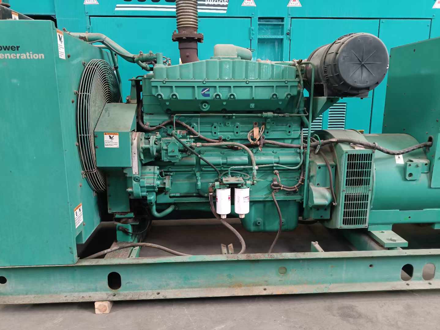 西陵过载会对 600kW 柴油发电机组造成哪些损害？
